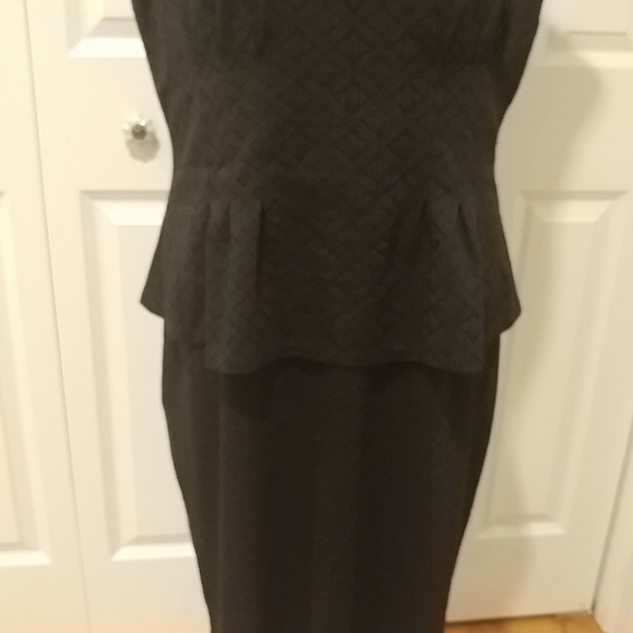 The perfect little black dress - Picture 4 of 8